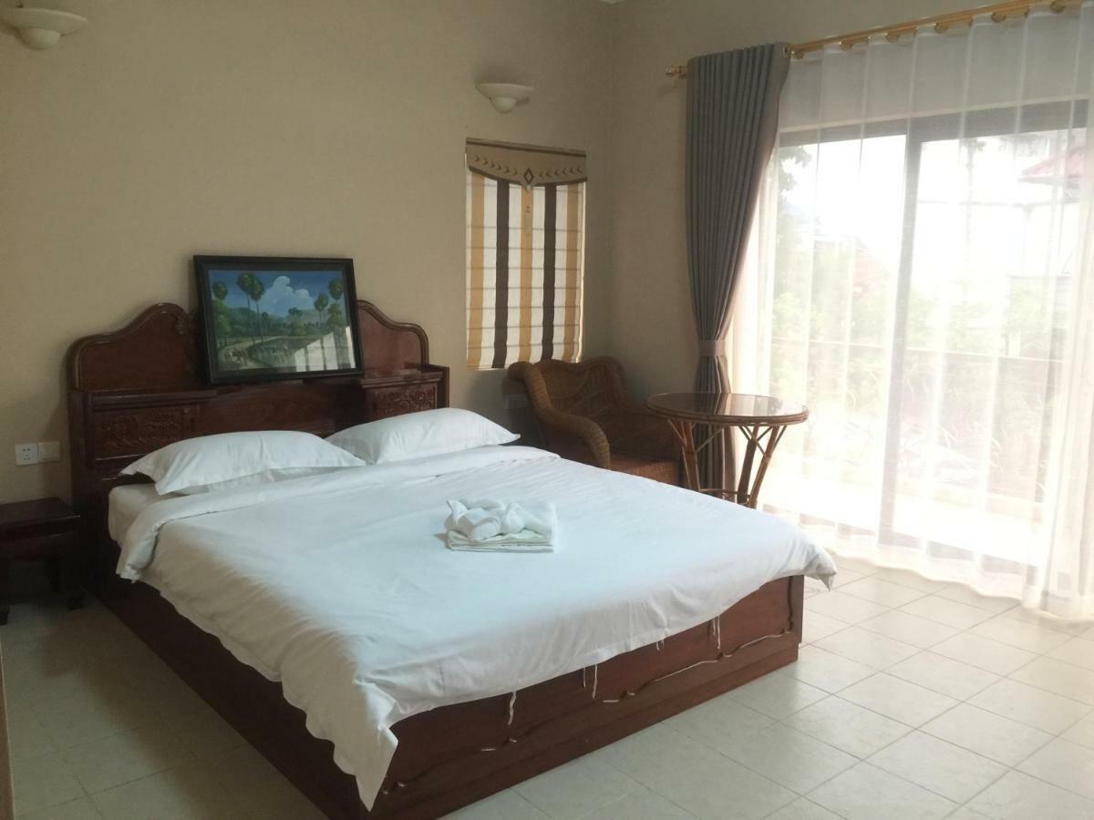 Golden Rooster Hotel シアヌークビル エクステリア 写真