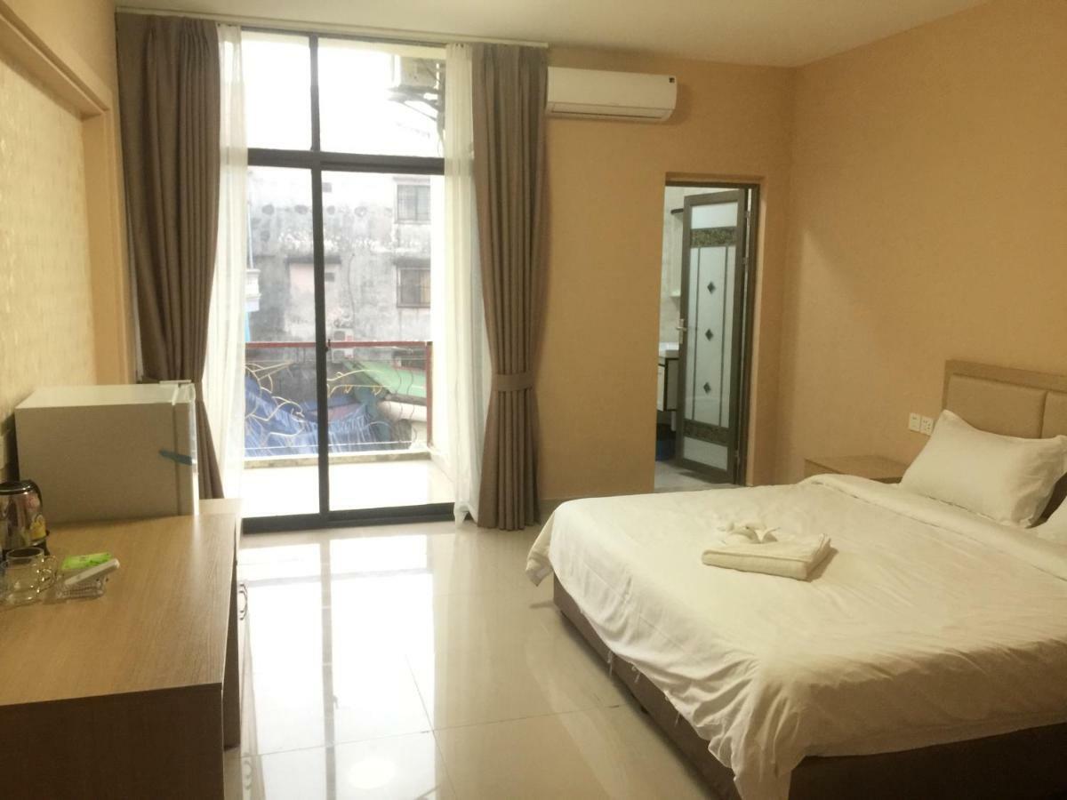 Golden Rooster Hotel シアヌークビル エクステリア 写真