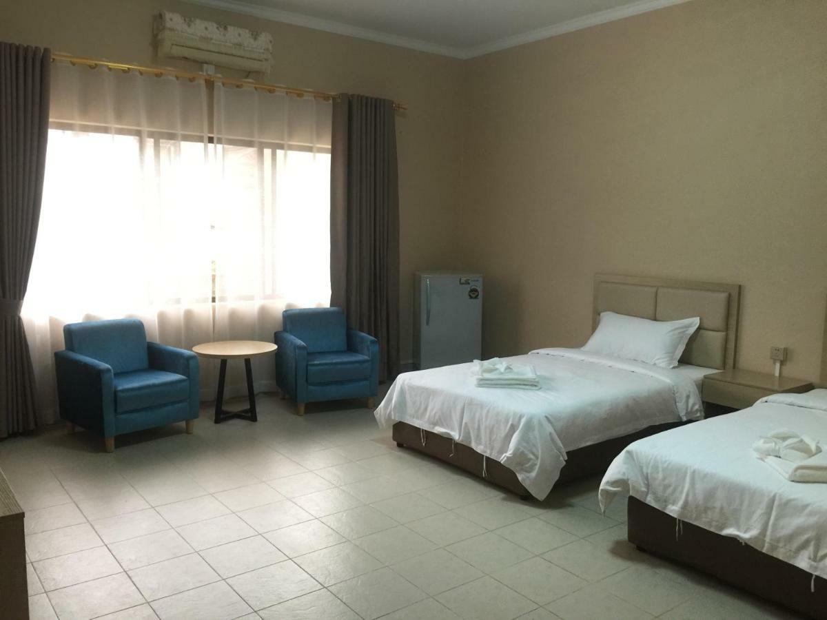 Golden Rooster Hotel シアヌークビル エクステリア 写真